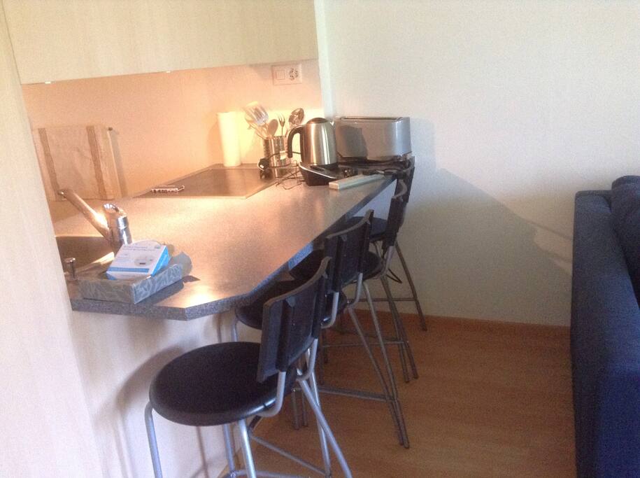 breakfast bar