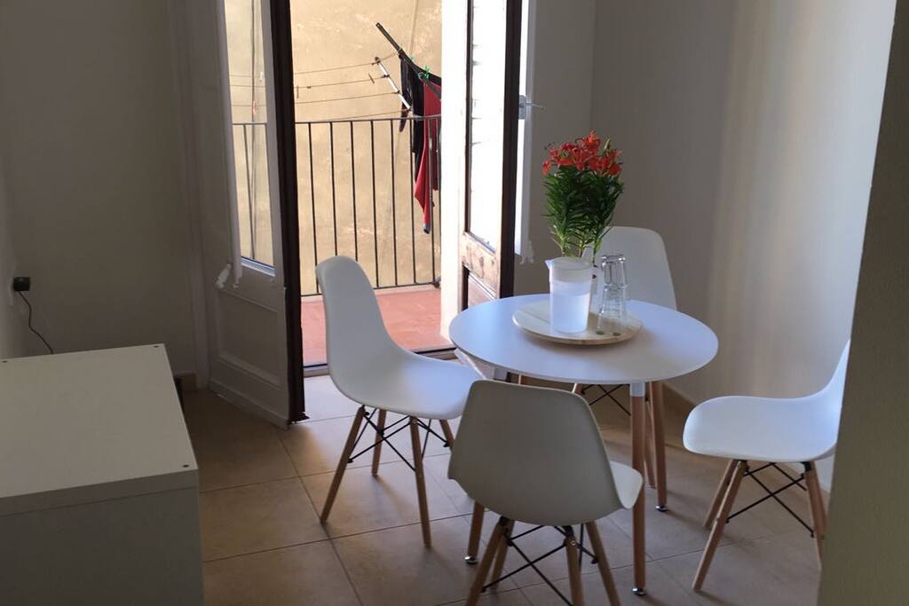 Salon, Dining Room