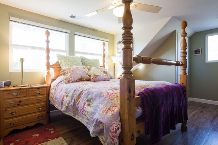 Wine Country Retreat | Private Upper Level