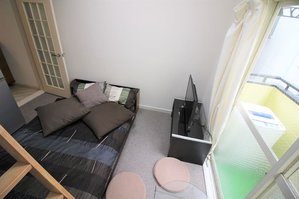Clean and comfy room!