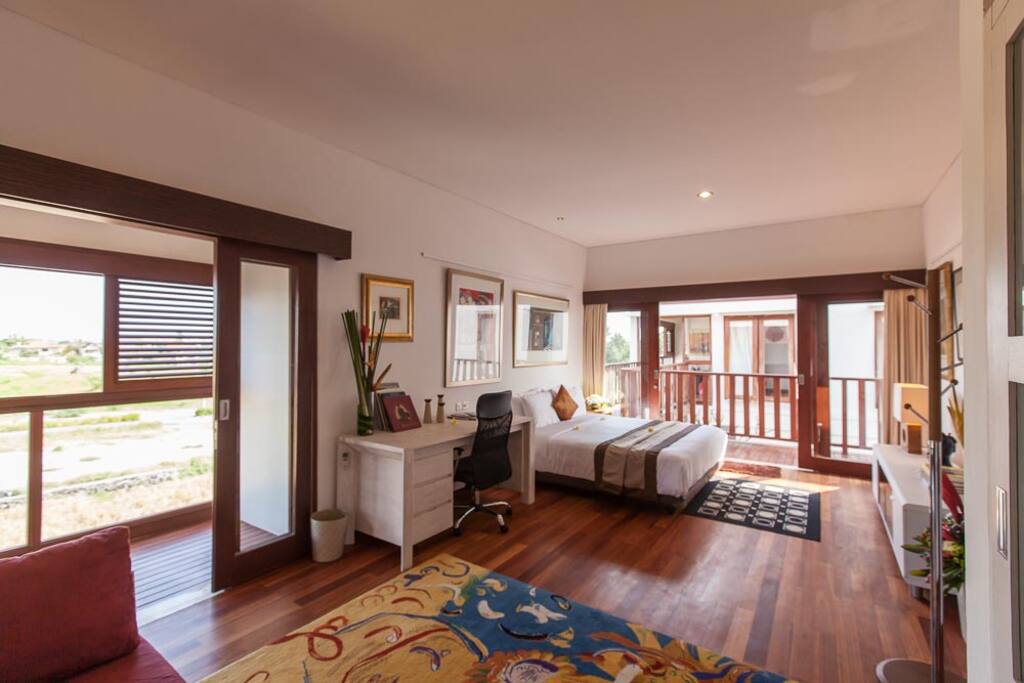 Bedroom with terrace