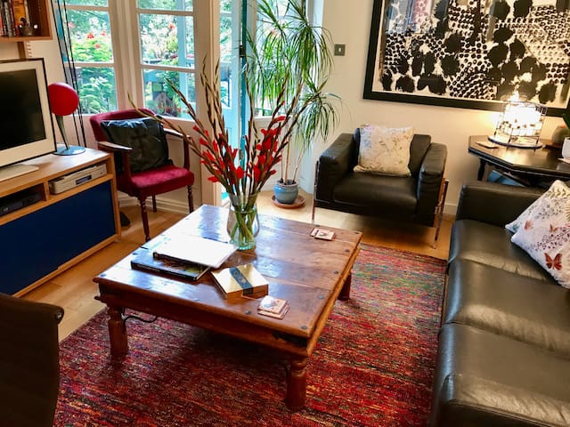 Covent Garden Perfect 2 BR flat in Covent Garden