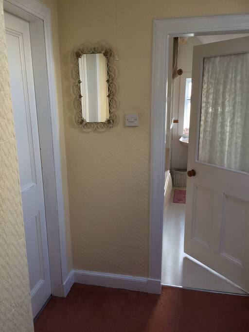 Bathroom right next door to the big bedroom!!