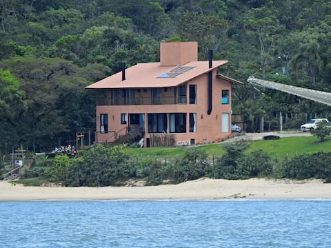 Beautiful House on Dolphin Bay Cove.
