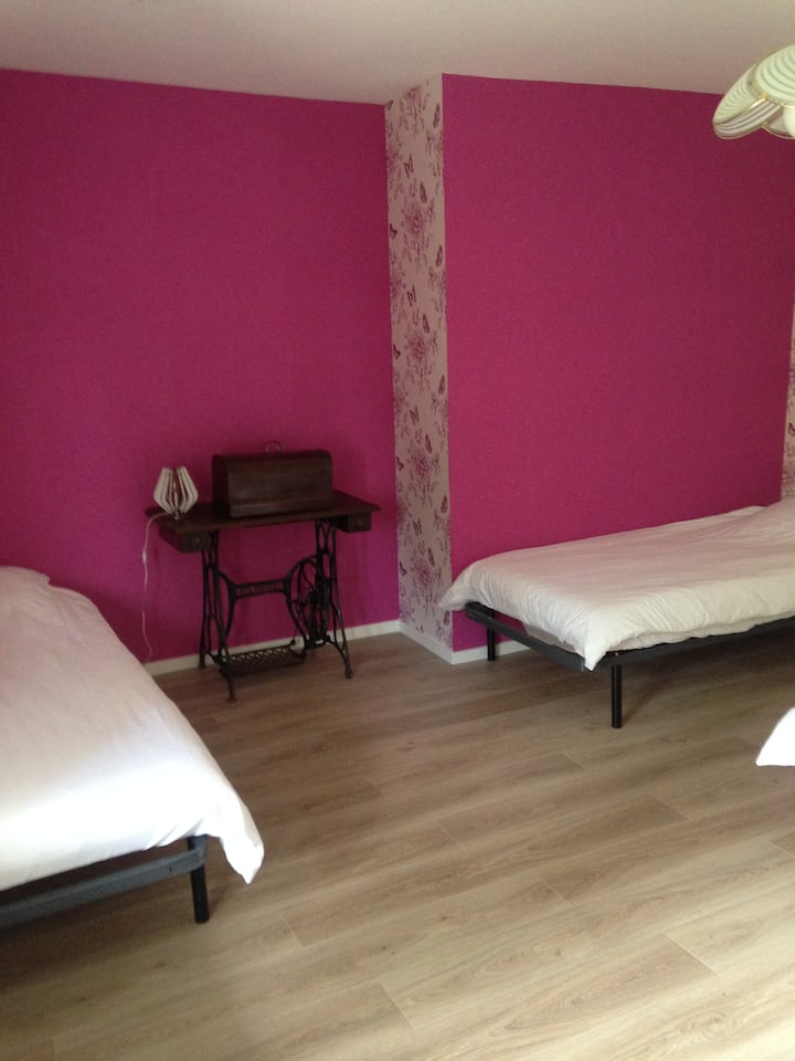 habitación 2: 3 camas 90x200