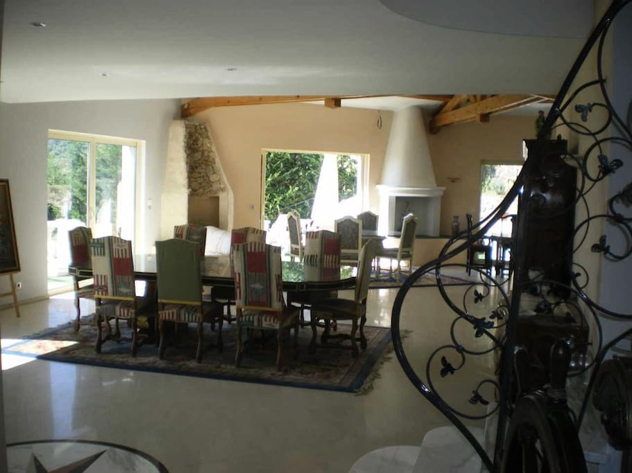 5 Pièces 8 personnes
