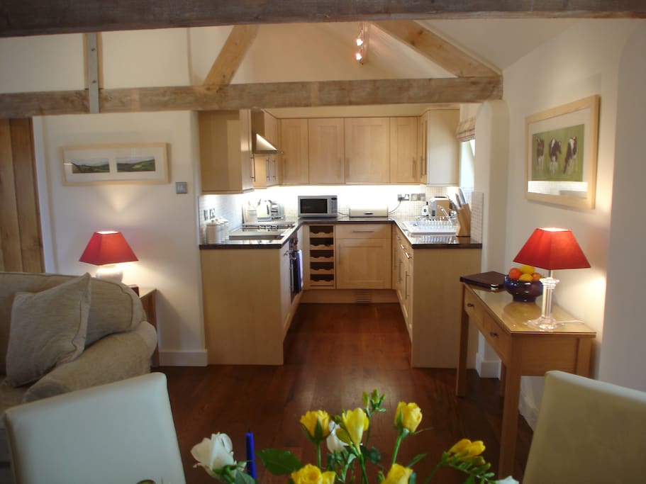 Kitchen area in Oak