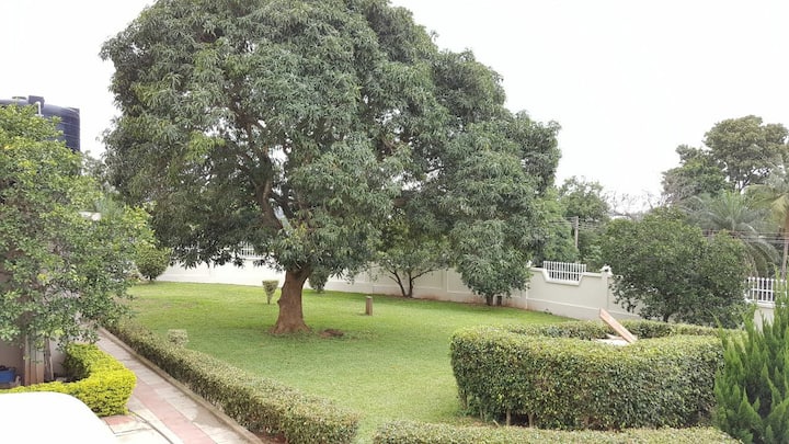 Starlink Internet Poolside 1 Bedroom Apt with Gym