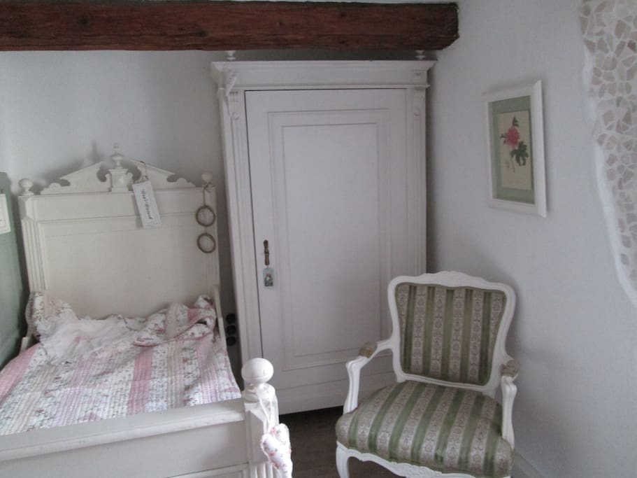 Kleines Zimmer im 1. Stock
