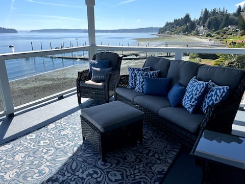 Waterfront! VIEWS! 1360 sq ft 2 bed, 2 bath.