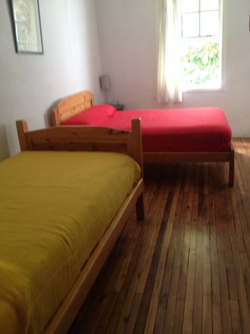 cama matrimonial e individual
