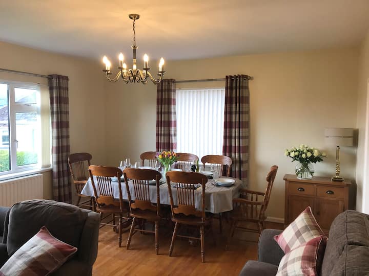 Beachside house, Carnlough , Glens of Antrim Bungalows for Rent in