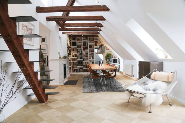 Penthouse w. rooftop & view gallery image 4