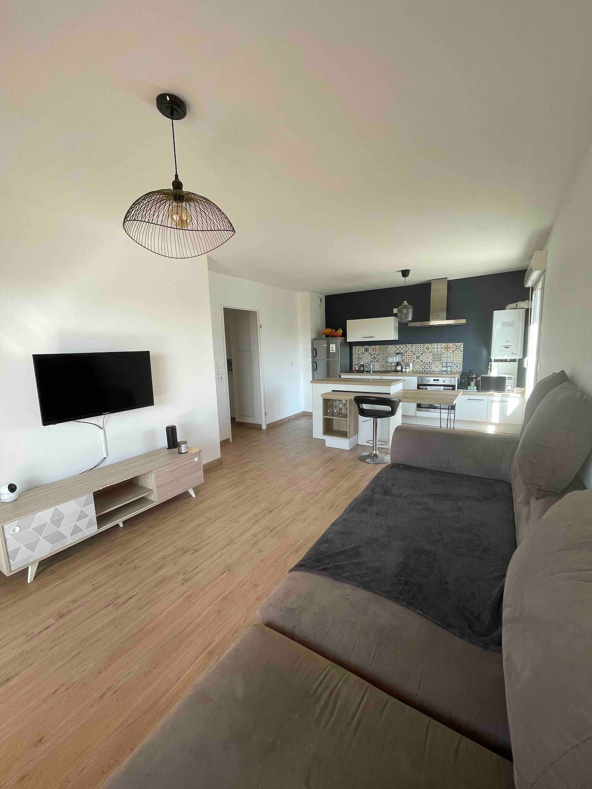 Successful Airbnb property: Apartment with balcony near Bordeaux in Bruges