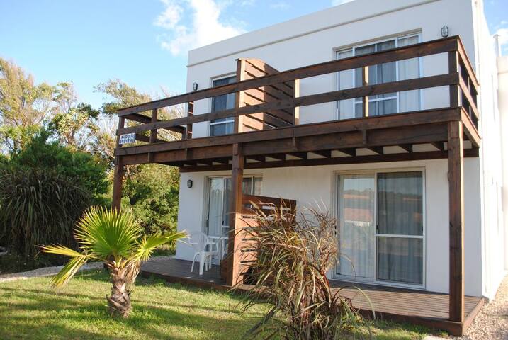 Apart Serenamar en playa Anaconda (planta alta)
