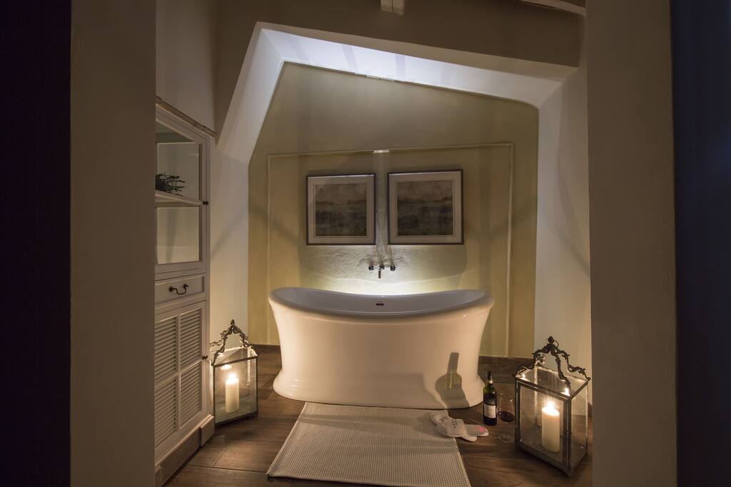 Bathtub