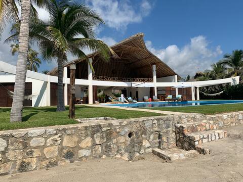Puerto Escondido Sta. Oceanfront House Los Naranjos