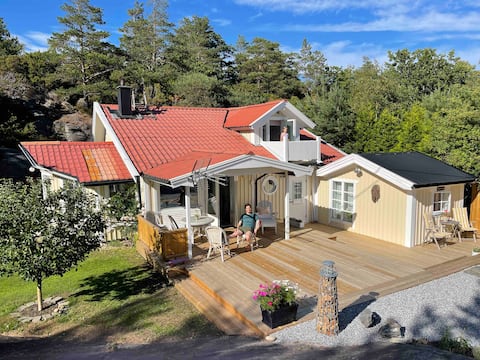 Cheerful cottage by the sea