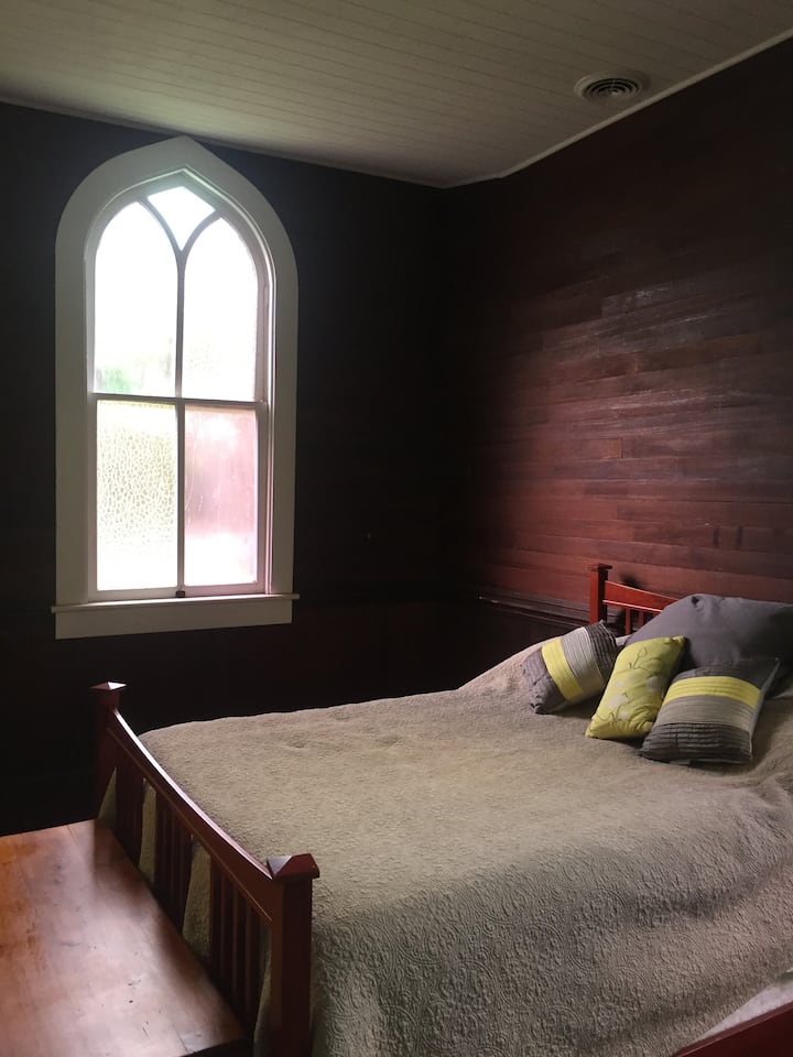 a-church-in-st-martinville-in-saint-martinville-louisiana-united-states