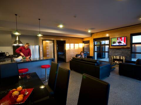 Luxury Seaview Apartment, 2 Bedroom/2 Bathroom