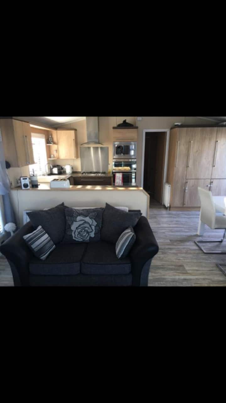 Gorgeous 3 Bedroom Lodge On Presthaven Sands Beach - Rhyl