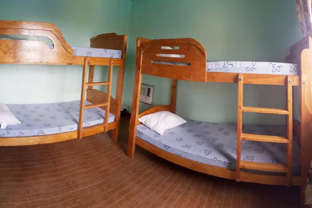 Bedroom 2 (2F)