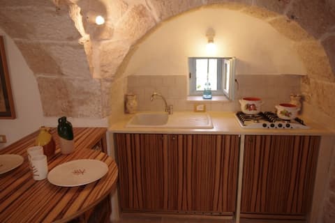 Annuncio Airbnb popolare: Trulli Le Cinque Querce in Valle d'Itria olive grove a Martina Franca