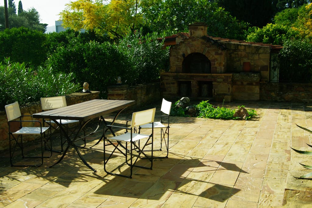Outside sitting area with the BBQ