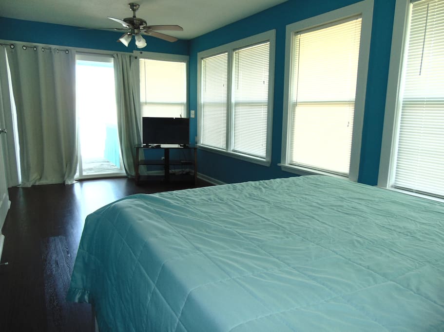 Bedroom #1 - each of the 3 bedrooms on the "main" floor has its own TV