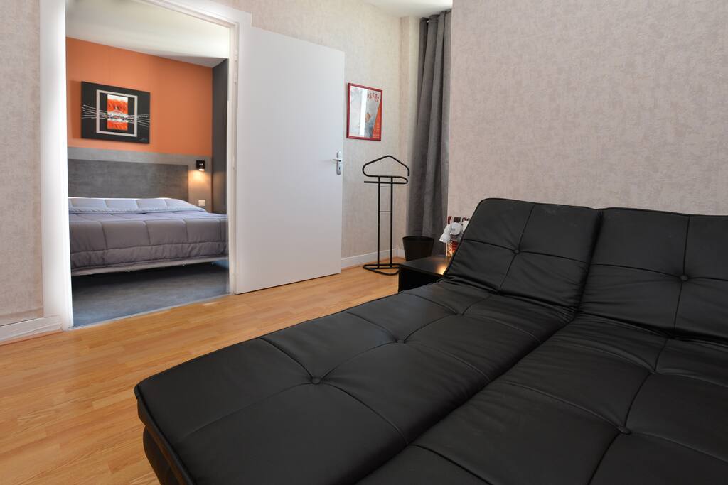 suite: coin salon TV
