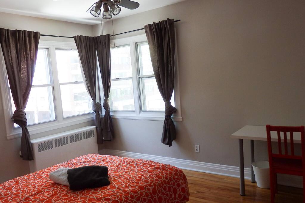 Cozy bedroom 2
