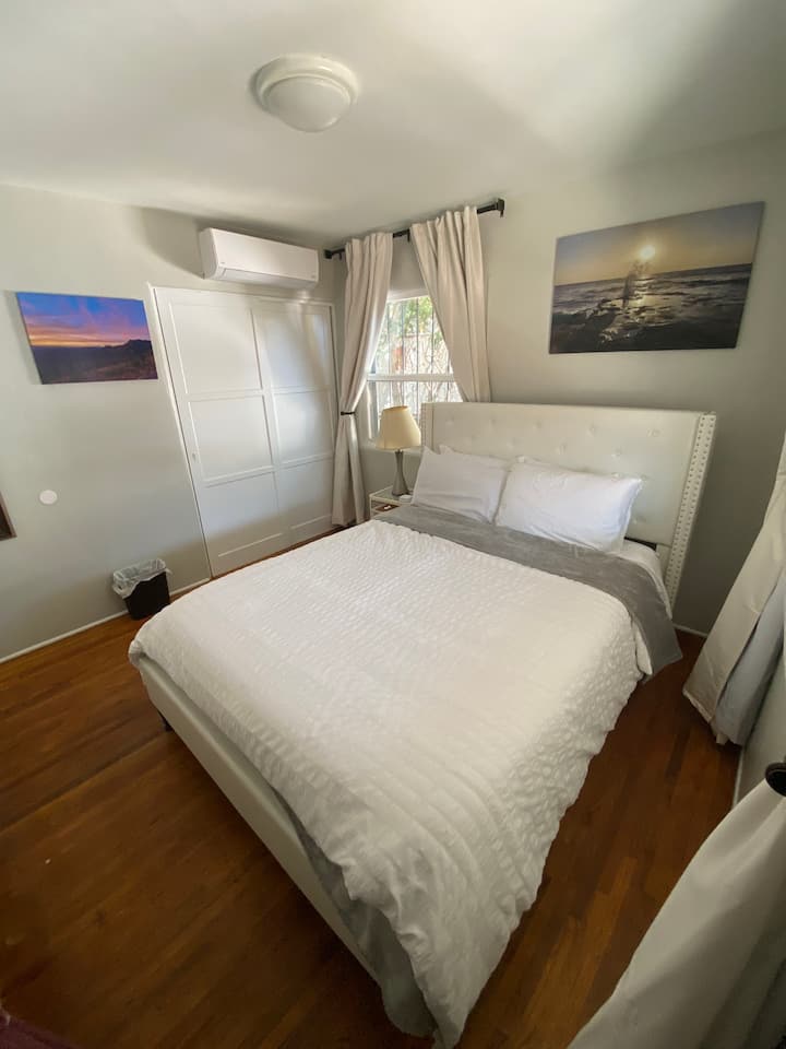 Ted - 10 Minutes To Balboa! Convenient & Central - San Diego, CA