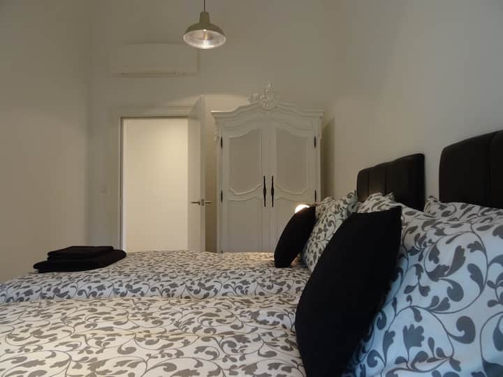 Luksuzna spavaća soba s klima-uređajem