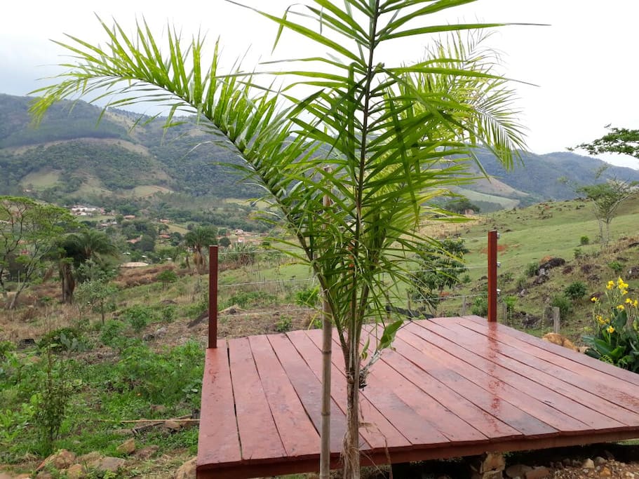 deck para apreciar o por do sol e as estrelas.