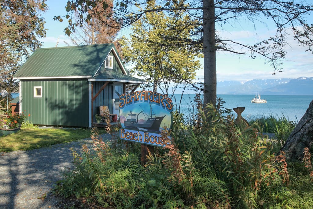 Seafarer's Cottage
Available with rental for $100