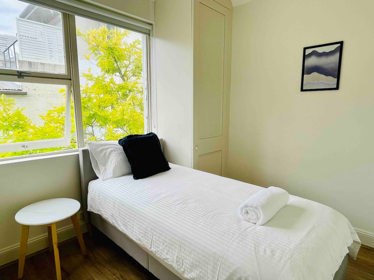 غرفة النوم 1