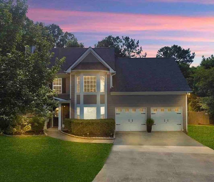 Beautiful Home Less 15 Minutes From Atl Airport - Smyrna, GA
