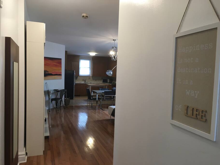 Entrance/entrée