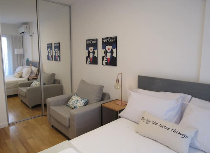 ขนาดเตียง: 1.40x1.90 เมตร
