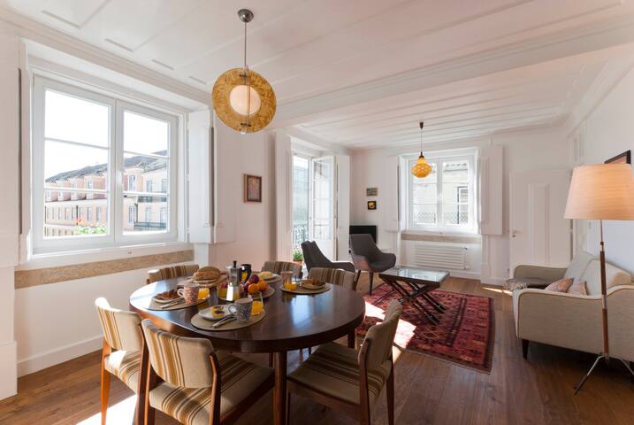 Sunny Balcony – Heart of Baixa gallery image 4