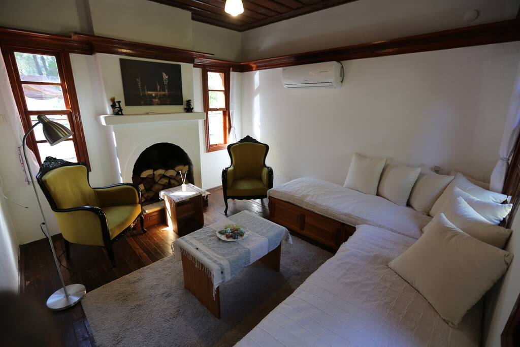 traditional living room - geleneksel oturma odası