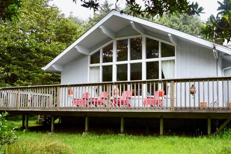 Mysthaven - Beach House in the Woods!