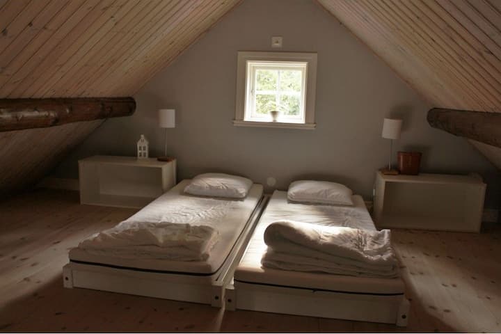 غرفة النوم 2