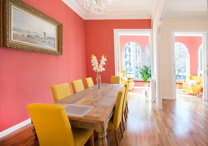 Three bedroom apartment Carrer Valencia YouStylish gallery image 2