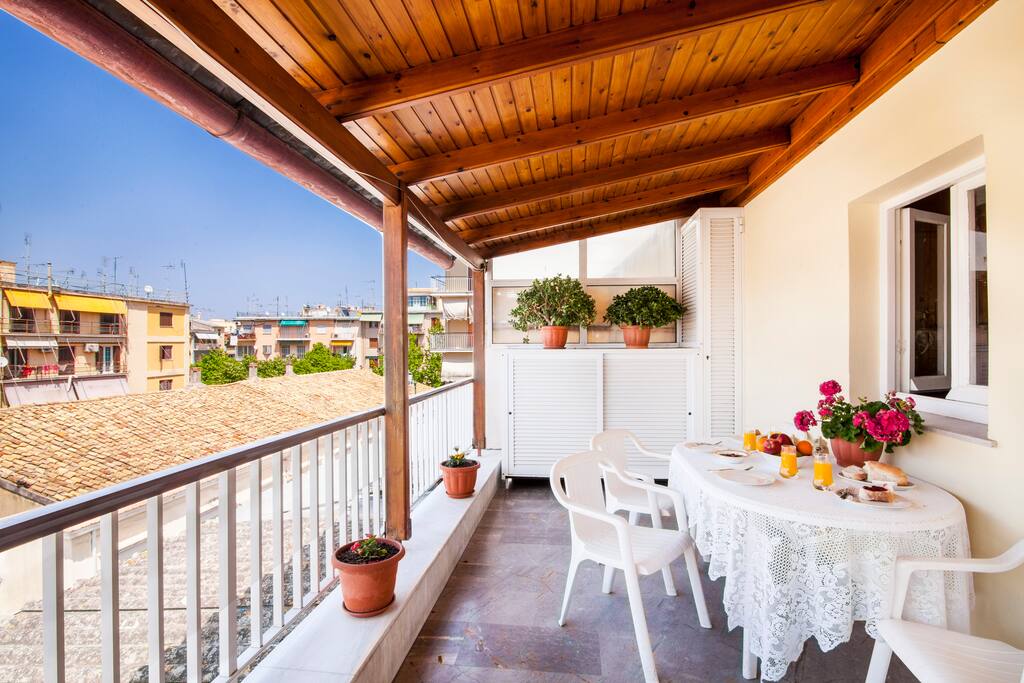 Balcony Dining Area