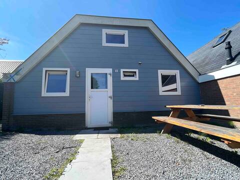 Bungalow 8 p. Close to beach and Amsterdam