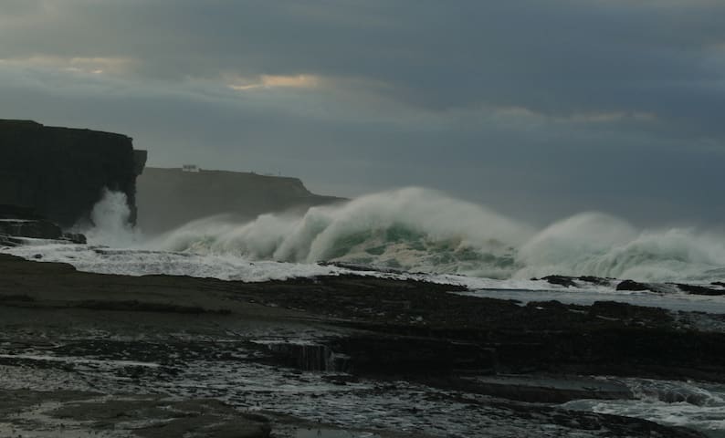 Room 2 Kilkee by the sea