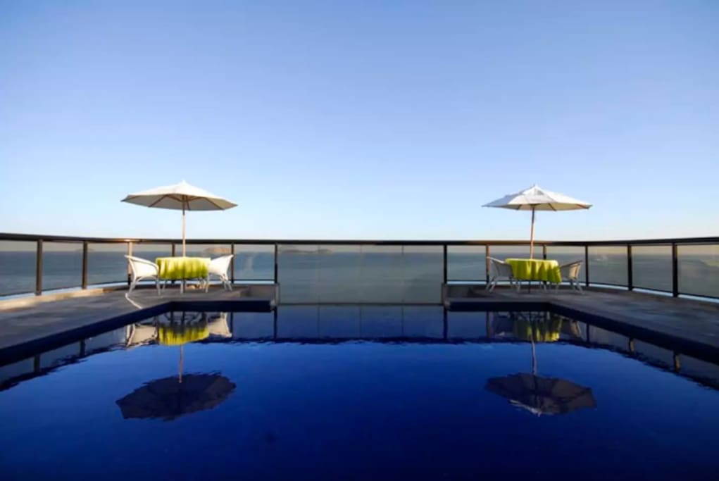 Rooftop Swimming Pool with Ocean View