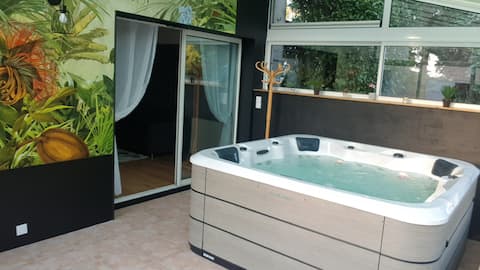 House in Rennes South with a hot tub