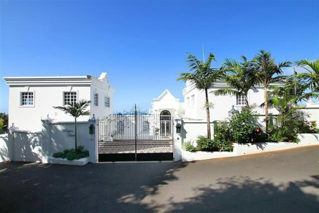 Raglen House